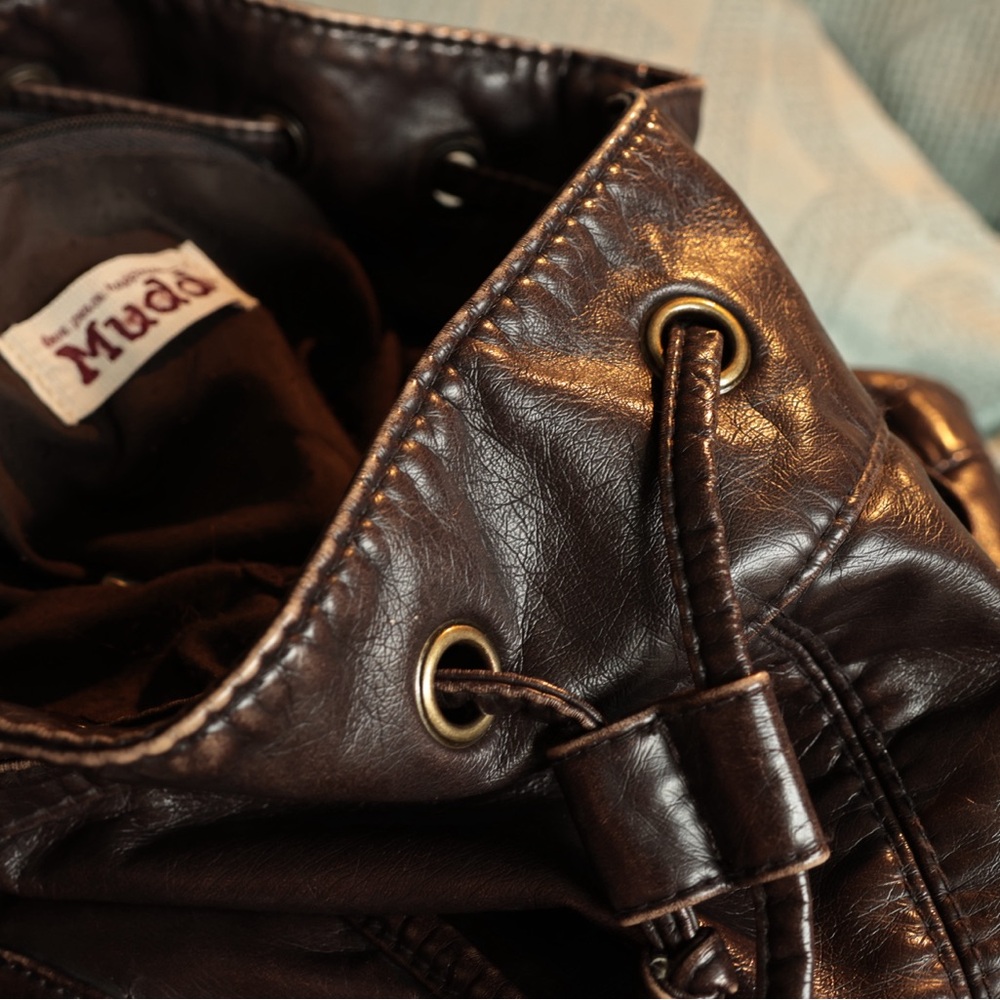 Vintage Mudd Brown Leather Drawstring Bag